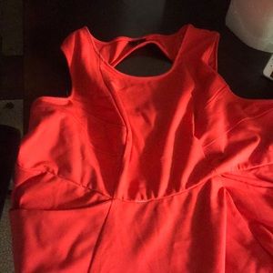 Like new size 4 Torrid dress offers welcome